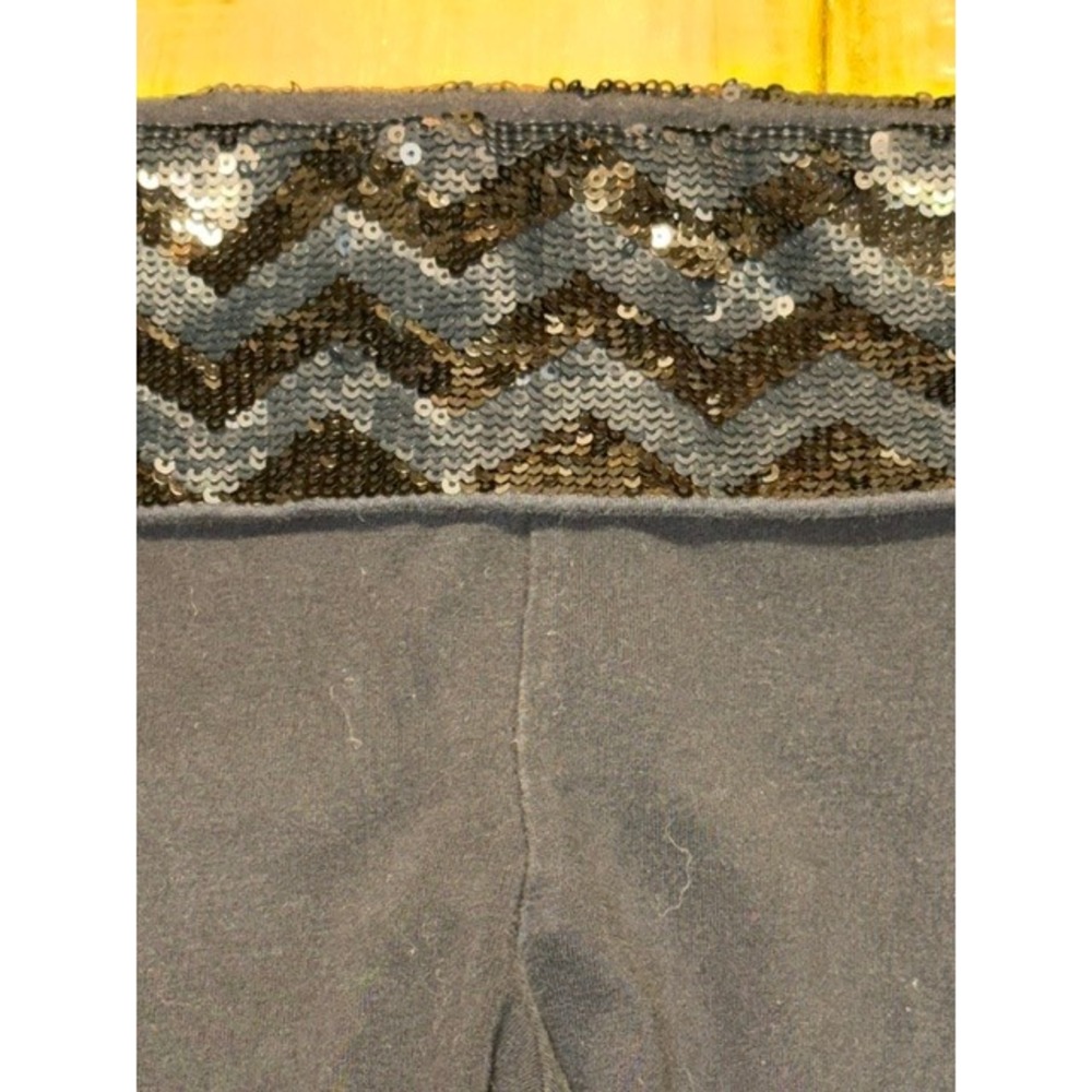 Pink Victoria's Secret Black Yoga Leggings Sequin Chevron Foldover Waist Small - Picture 3 of 6